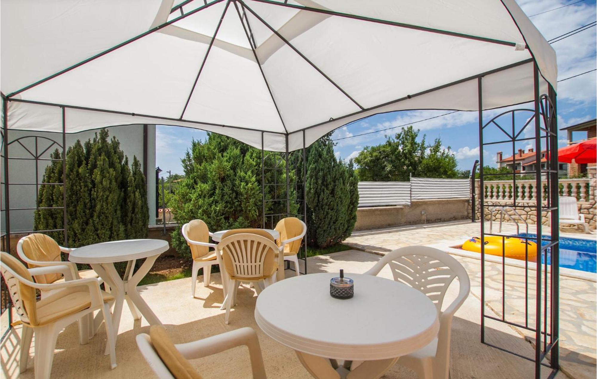 Gorgeous Home In Labin With Outdoor Swimming Pool Exterior foto